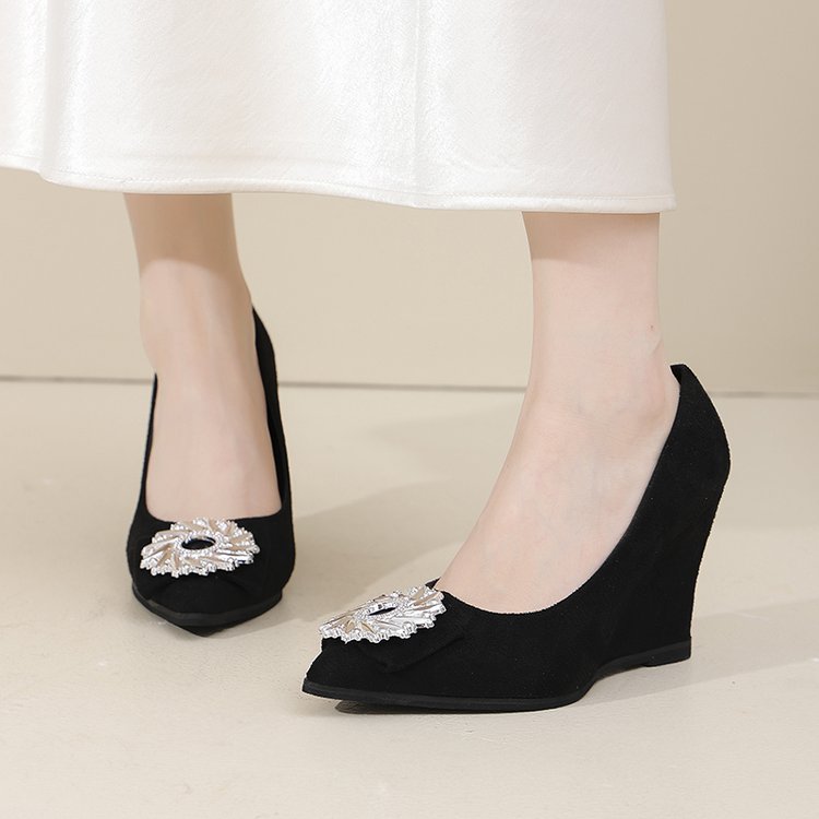 2026 New French Style Pointed Toe Pumps Women's Black Heels With Rhinestone Square Buckle, Slim Heel, Elegant Versatile Slip-On Shoes